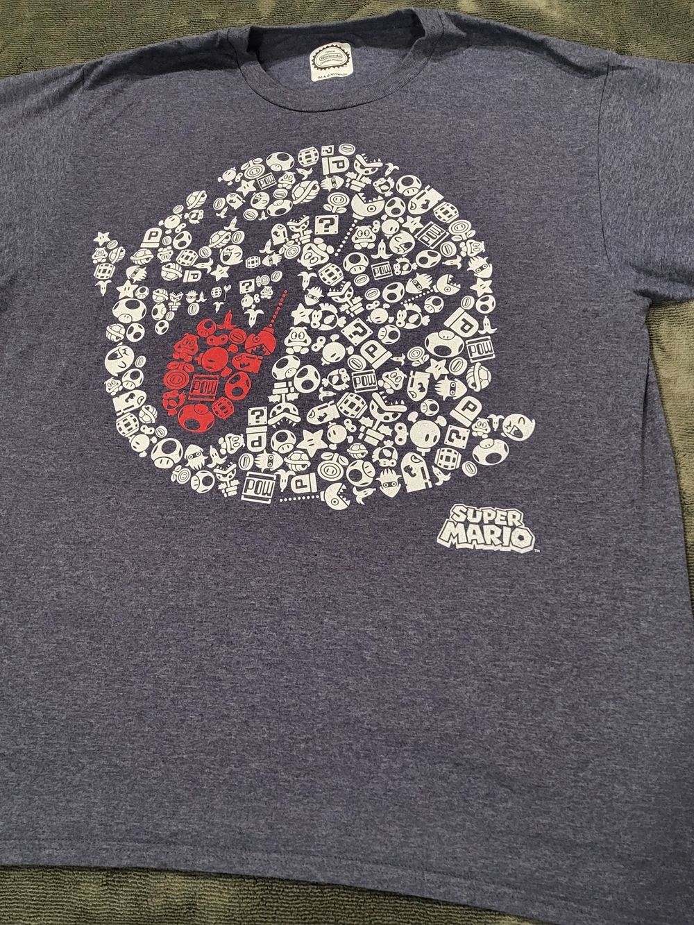 Nintendo "Boo Ghost" Graphic Tee Men's Size Large.